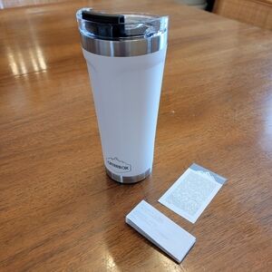OtterBox 20-ounce Elevation Tumbler, Ice Cap (White) NWOT